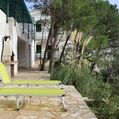 Iris Διαμέρισμα *