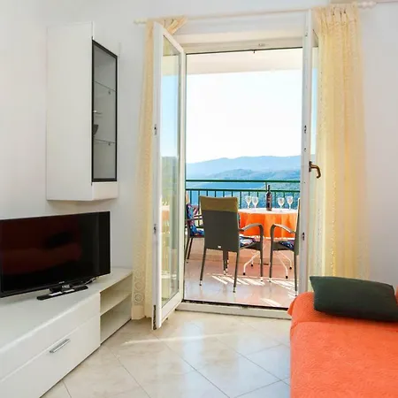 Iris Apartman Rabac